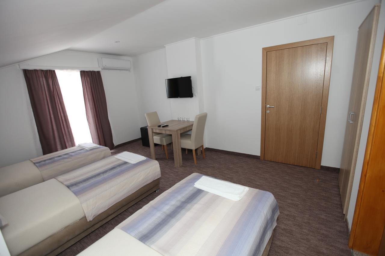 Ninkovic Hotel Trebinje Exterior foto
